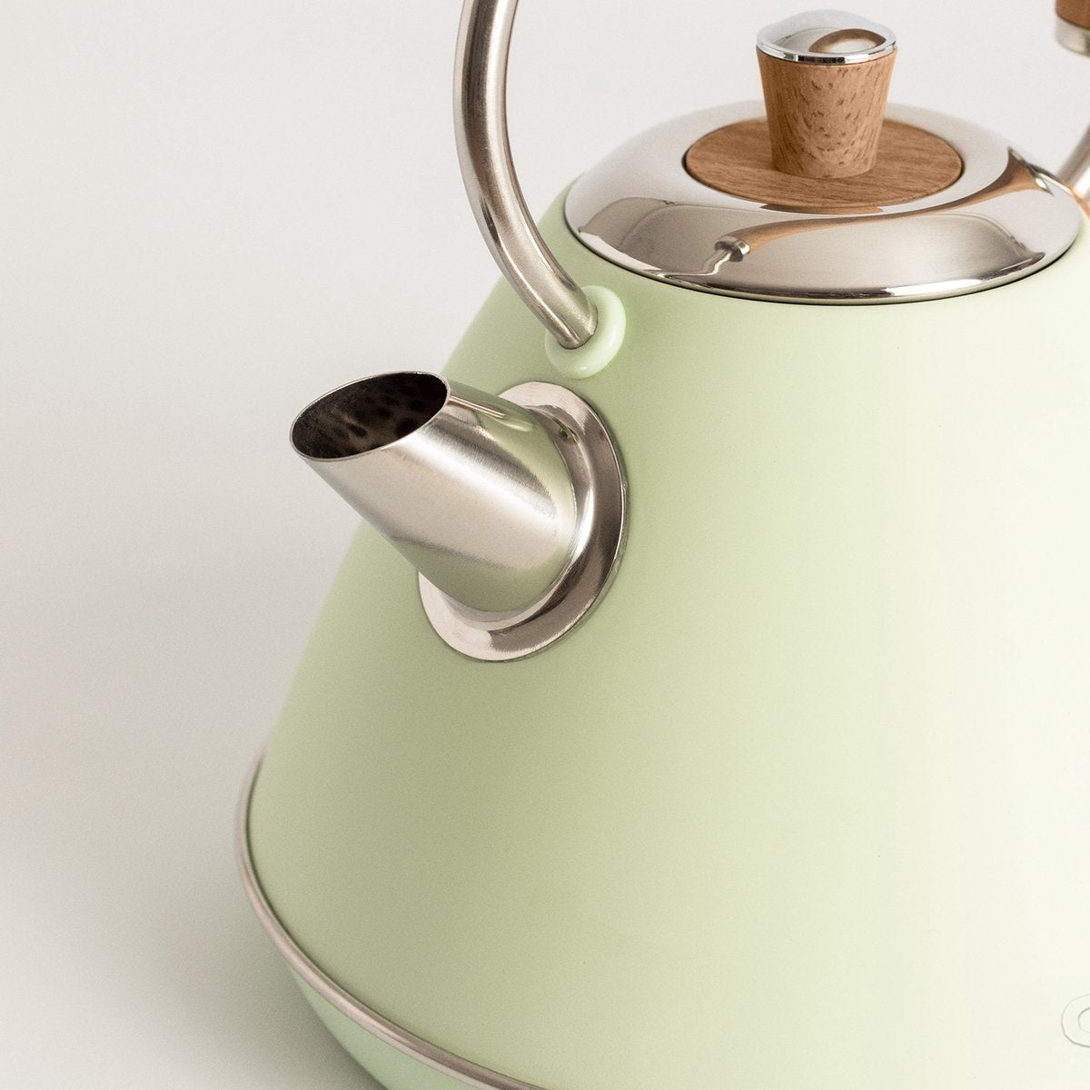 Create - Electric Water Kettle 1L Pastel Green / Fast Boiling / 1200W
