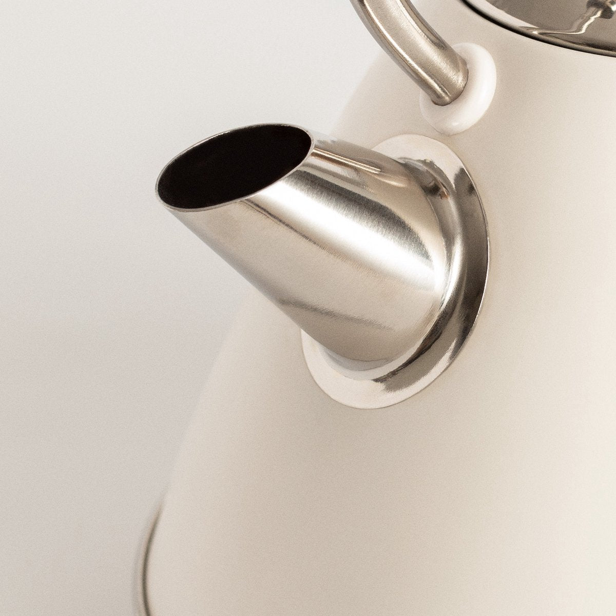 Create - Electric Water Kettle 1L Off White / Fast Boiling / 1200W